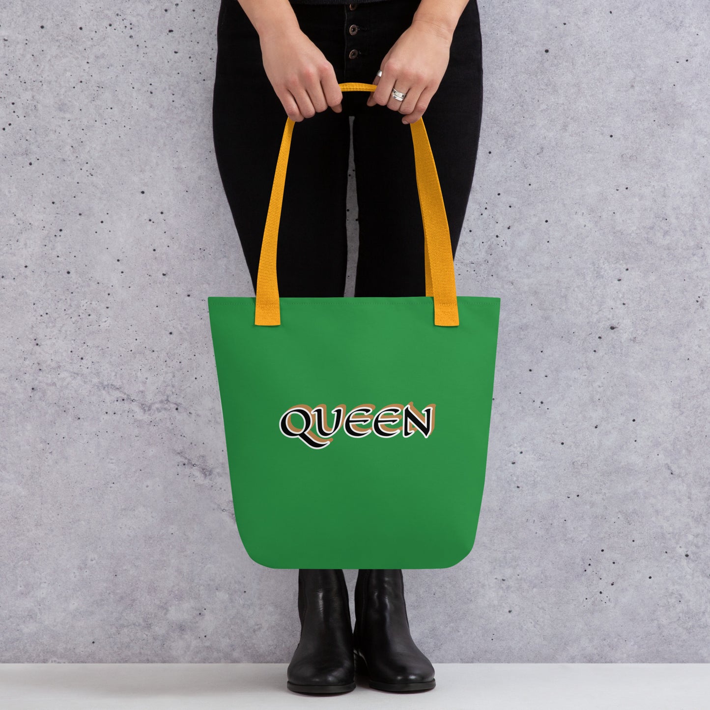 Queen 7 Tote bag