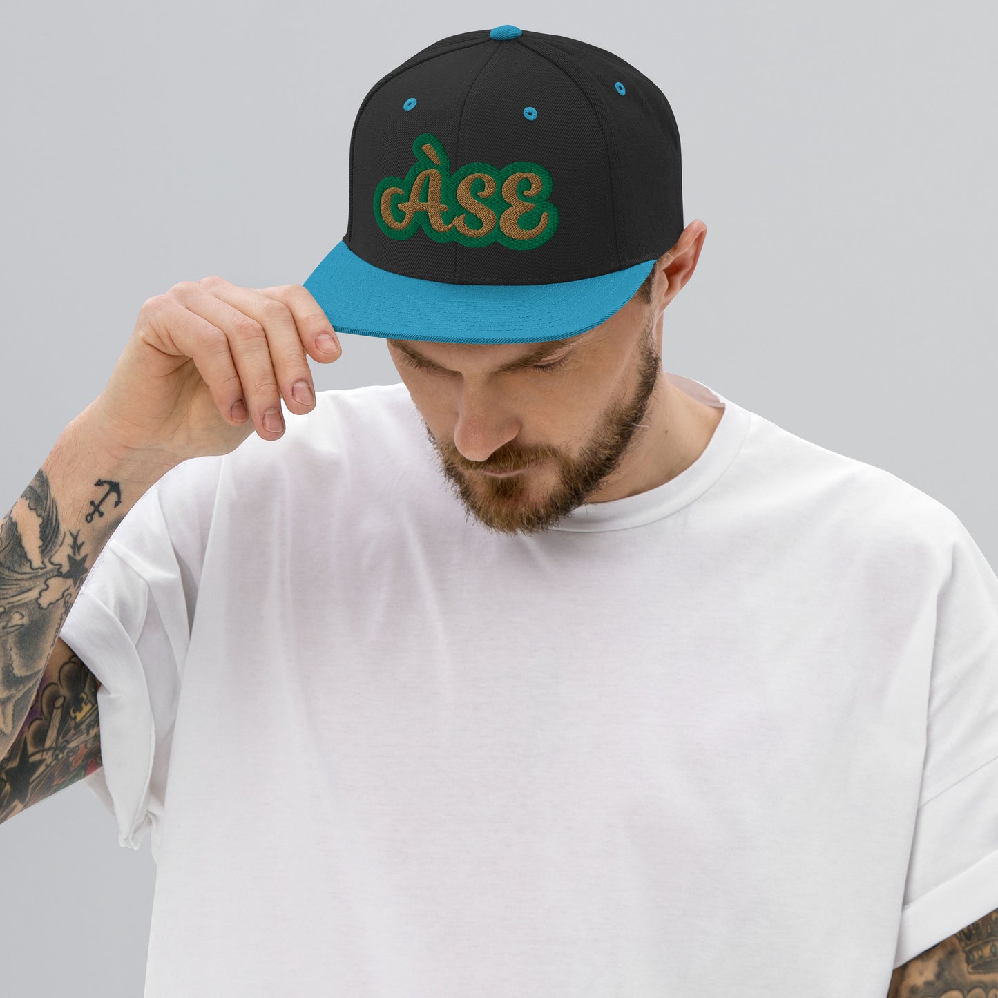 Àse Isese Reverse Script Snapback hat
