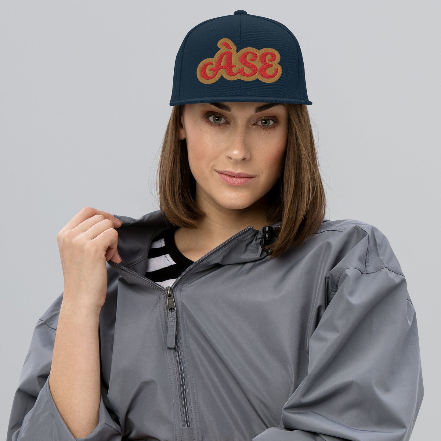 Àse Isese Red Script Snapback hat