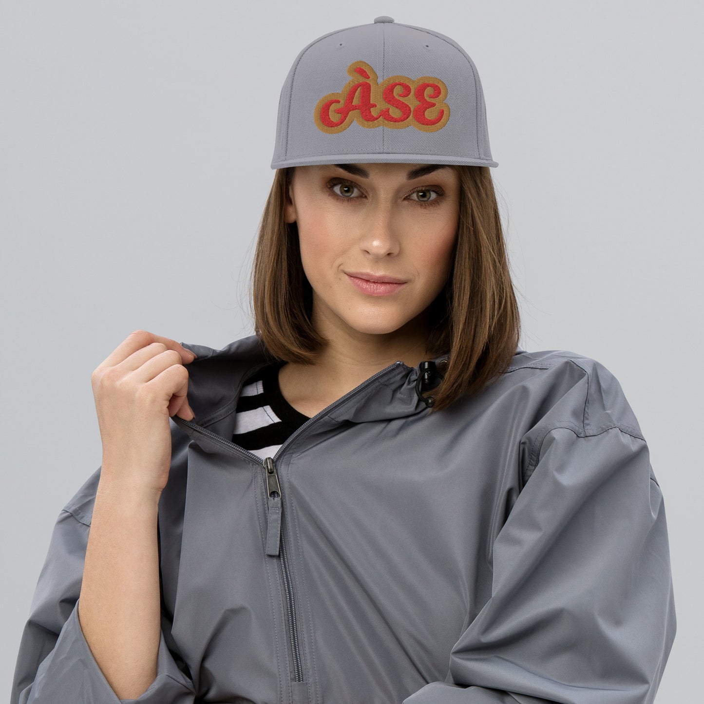 Àse Isese Red Script Snapback hat