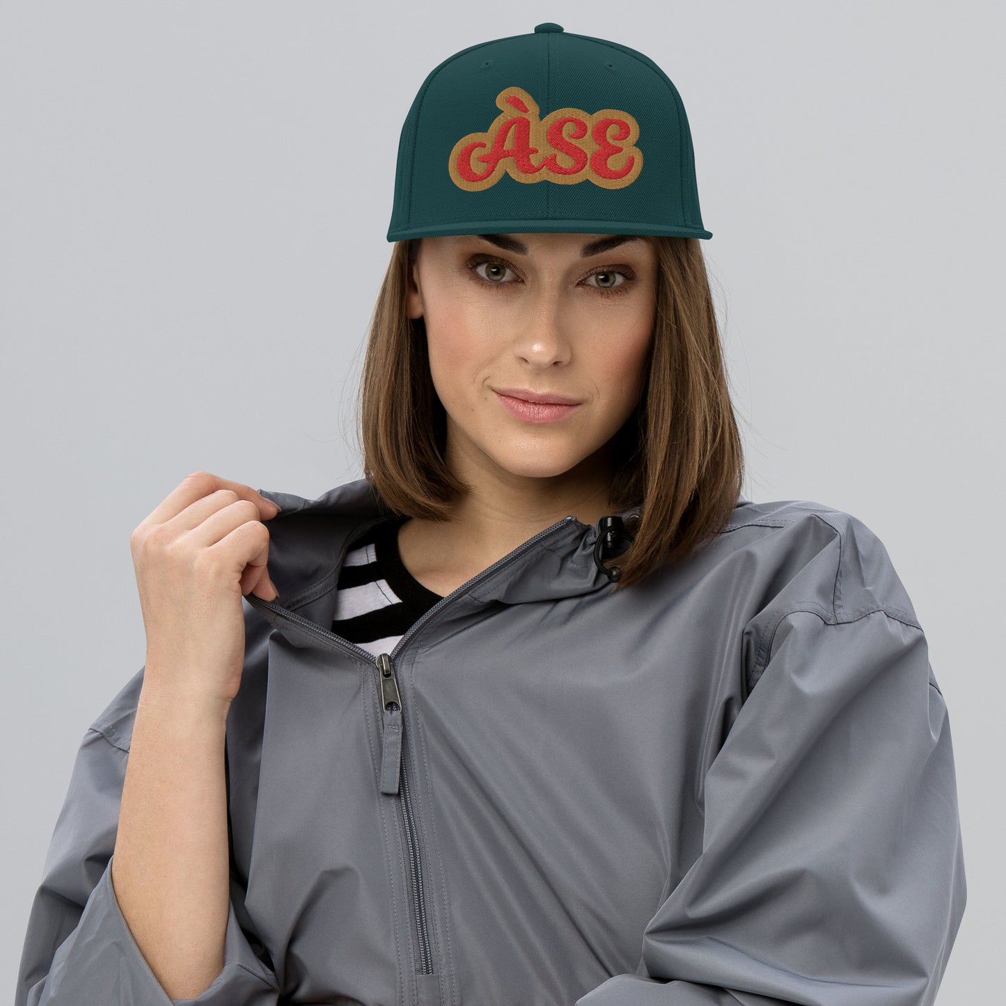 Àse Isese Red Script Snapback hat
