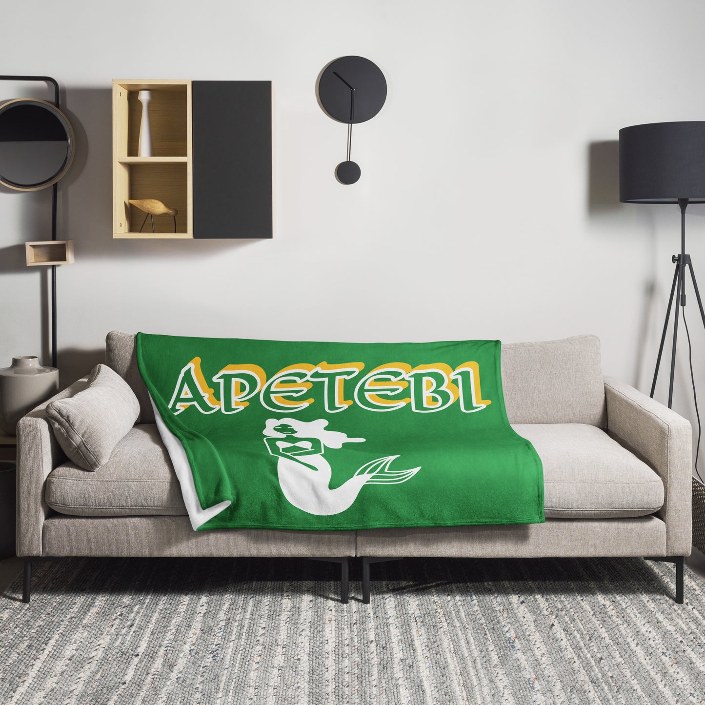 Apetebi Lucumi Yemaya icon Green Throw Blanket